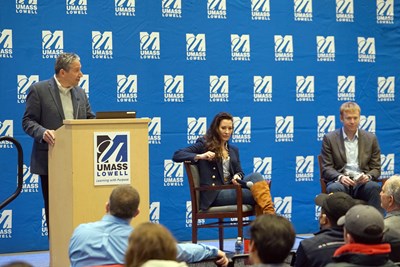 Political Science Prof. Jeffrey Gerson introduces Kristen Holmes, the vice president of performance science at WHOOP, and SportTechie writer Joe Lemire.