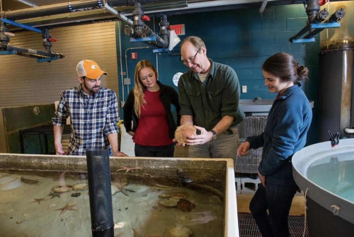 UMass Dartmouth Science and Marine Science Technology Dean Kevin Stokesbury Teaching students about Scallops