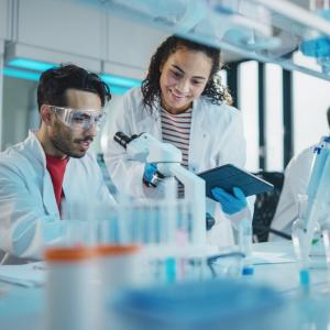 Two life sciences students in the lab.